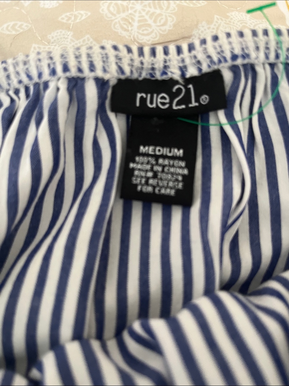 Rue21 Navy and White Striped Off-Shoulder Camisole - Picture 4 of 4